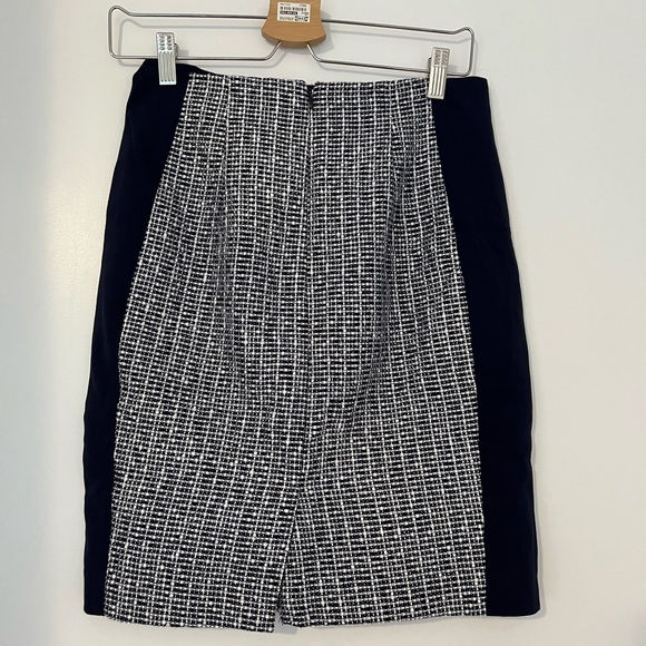 White House Black Market business casual skirt - Picture 3 of 5